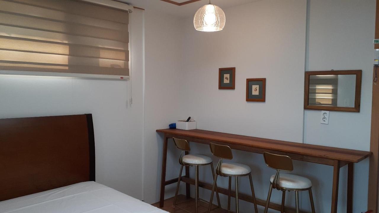 Sungsan Woori House Pension Сеогвипо Екстериор снимка
